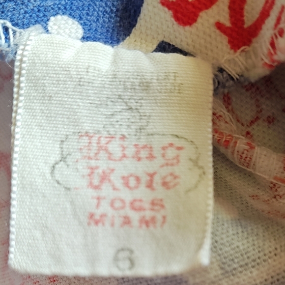 Colorful Geometric Patterned Romper - Picture 4 of 4